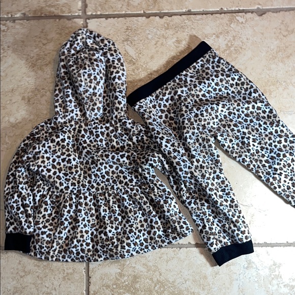 Clearance—Garanimals Pink and Black Leopard Matching Set - Picture 2 of 4